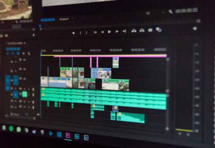 Vidéo Montage & Effets Spéciaux — UP'TECH Formation Dakar